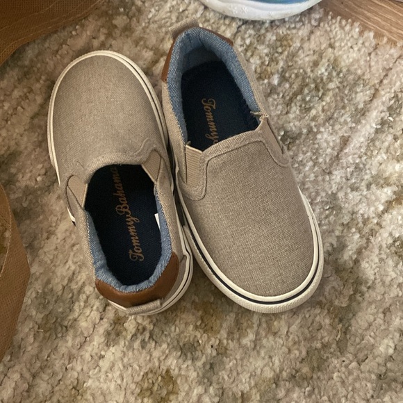 Tommy Bahama Size 6 toddler boy boat shoes - Picture 2 of 3